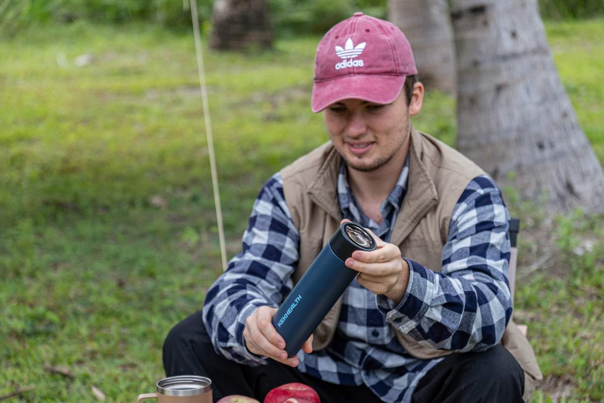 Keep insulin safe and temperature-stable during flights and road trips.